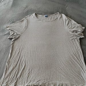 Old navy luxe black and white striped tee